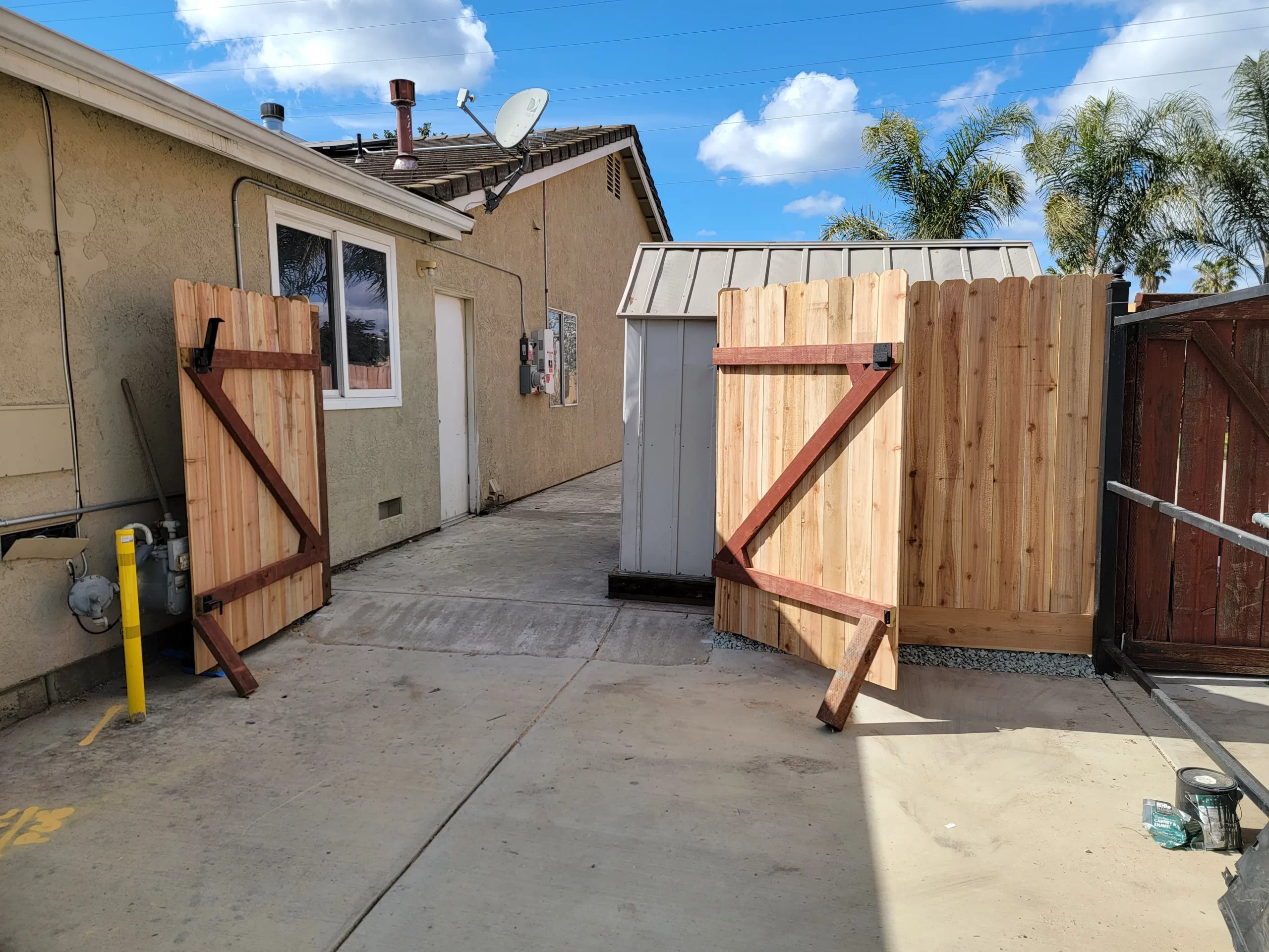 Custom Vehicle and RV Gate 3